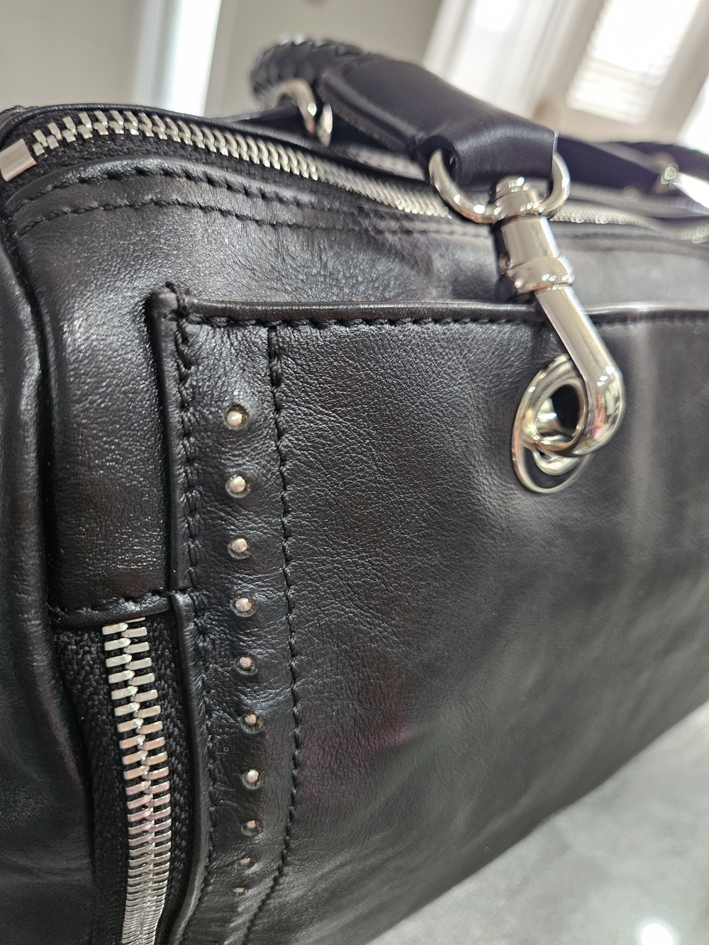 OLD TREND Mossy Creek Genuine Leather Tote / Crossbody – Black - Picture 4 of 15